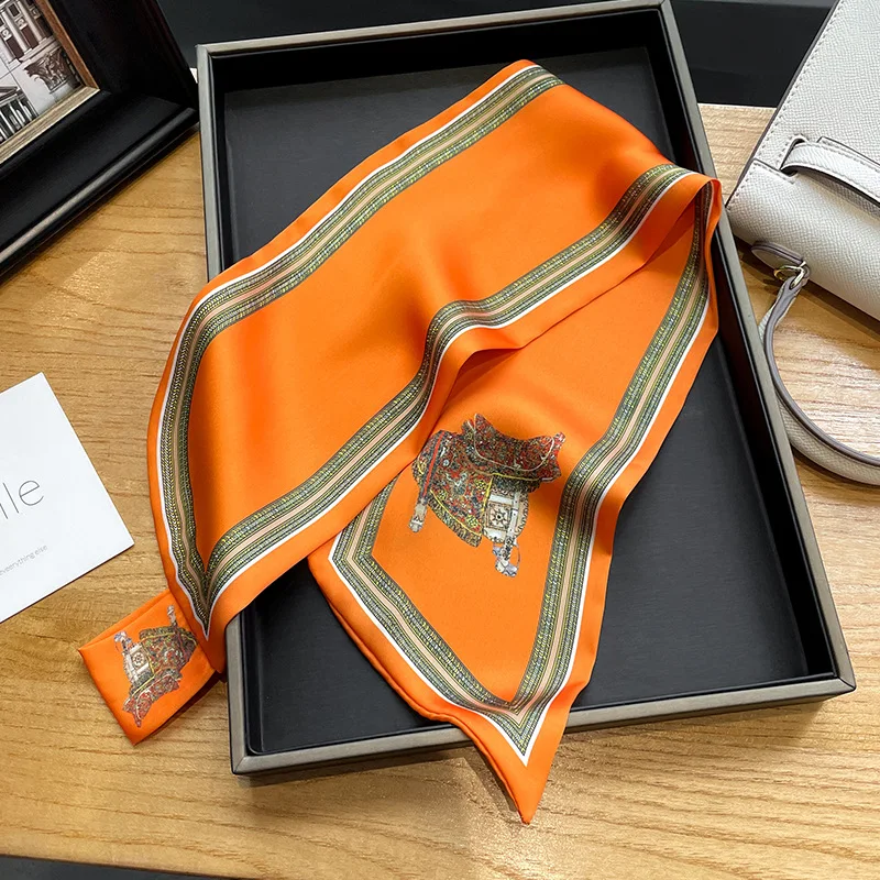 Retro Print Skinny Silk Scarfs - Women'S Retro Bags 评论和价格