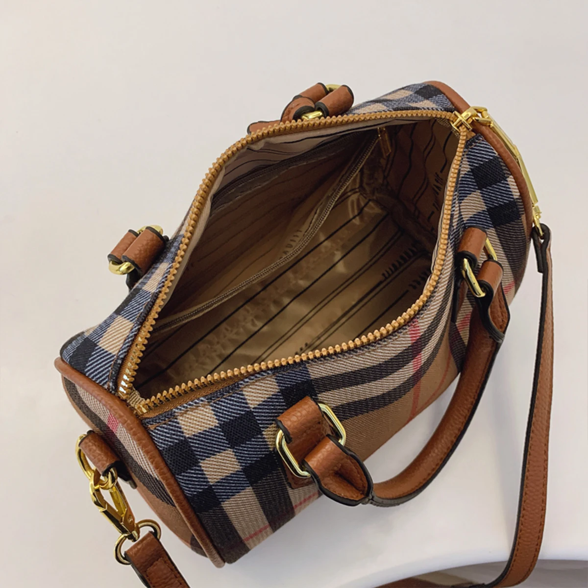 Large Capacity Classic Stripe  - Women Bags Zip 评论和价格