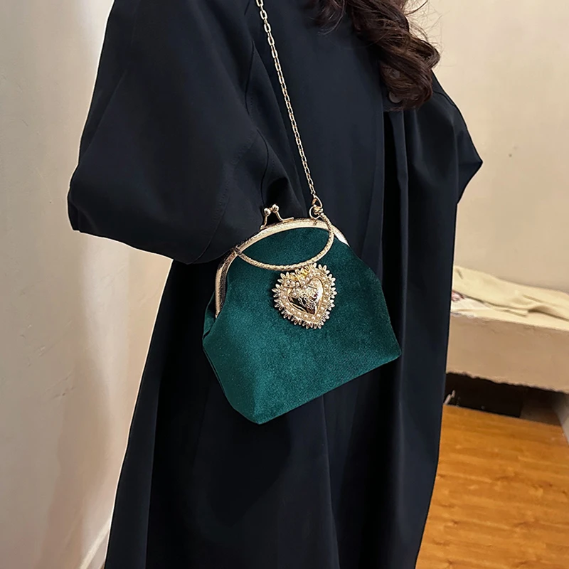 Chains Velvet Frame Heart Dinn - Women Bags In Sale 评论和价格
